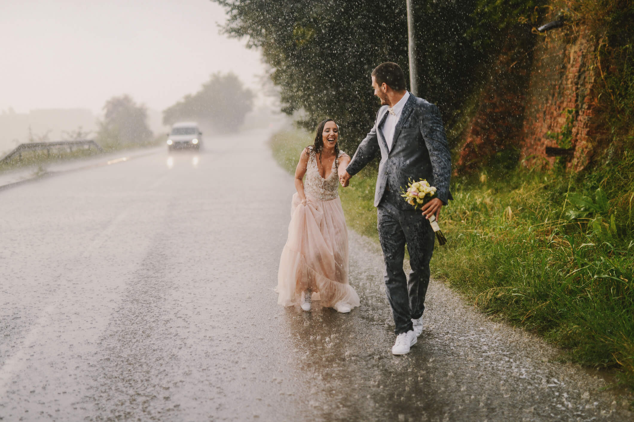 is-rain-on-your-wedding-day-good-luck-wedding-spot-blog